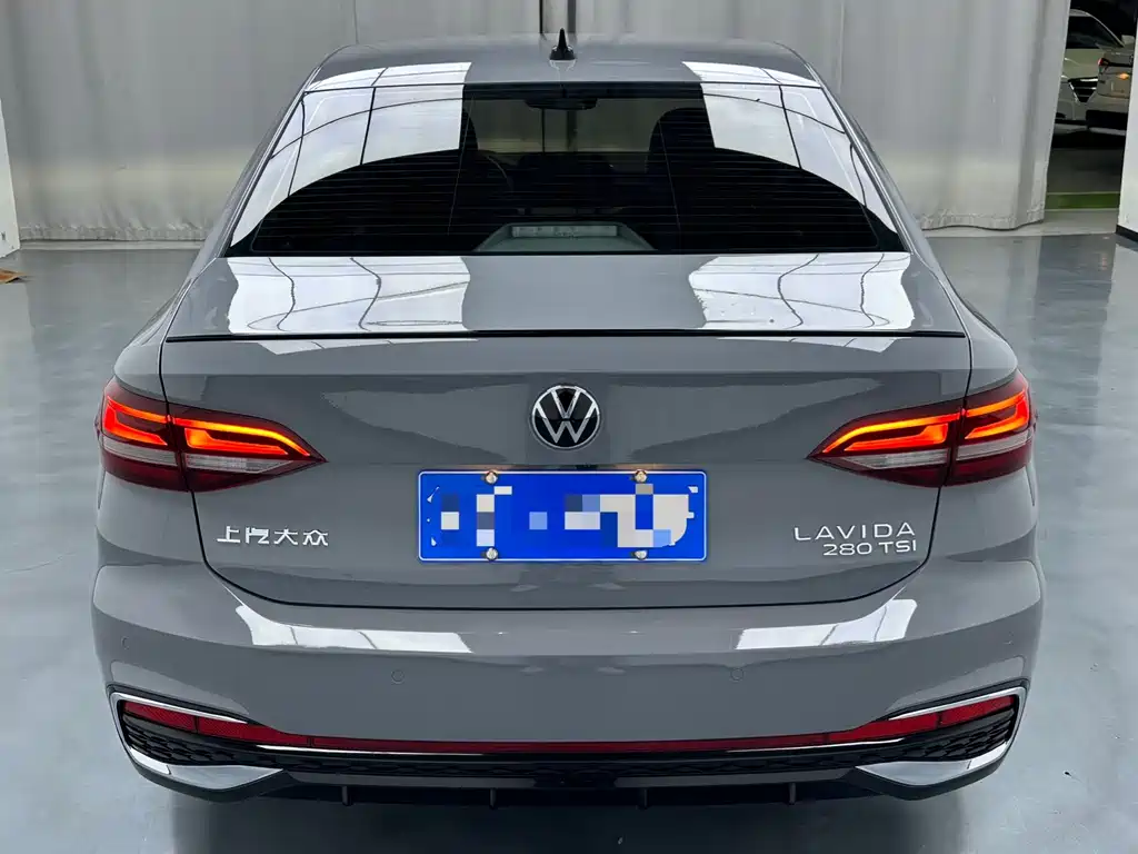 Volkswagen Lavida - фото 12