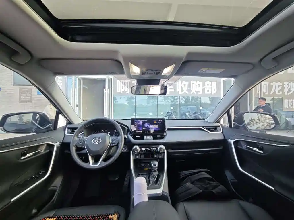 TOYOTA RAV4 RONGFANG