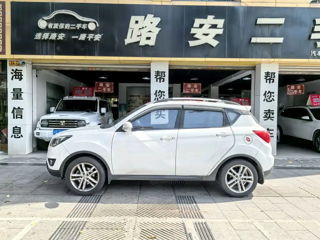 Changan CS35 1.6L Manual Luxury Type, фото 8