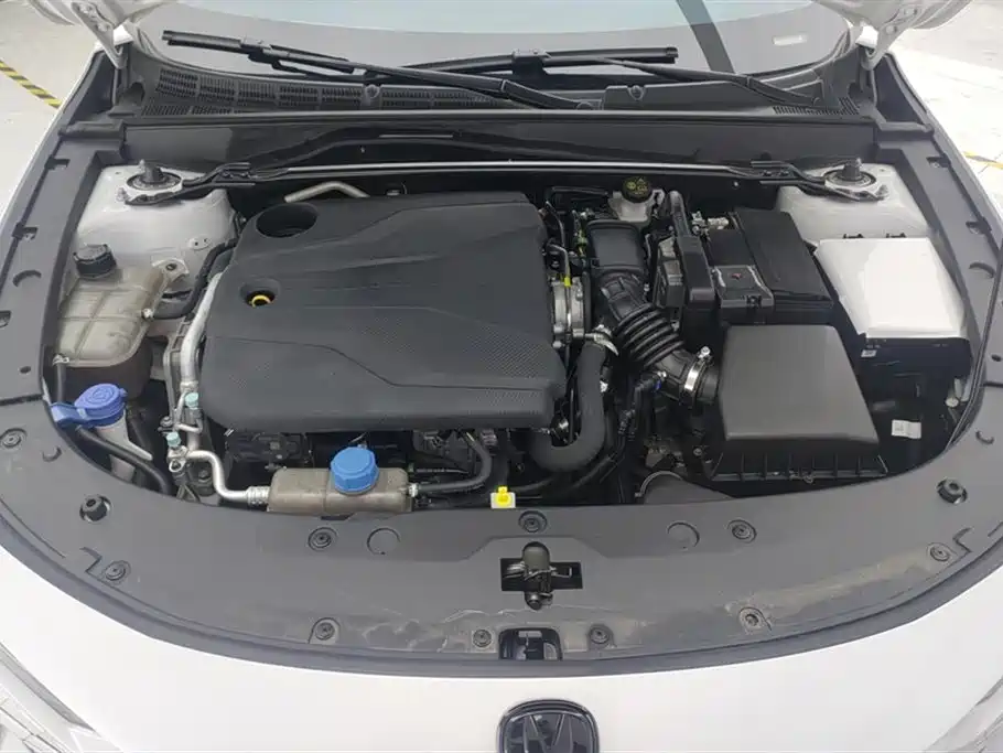 Changan UNI-V 2022 1.5T Luxury