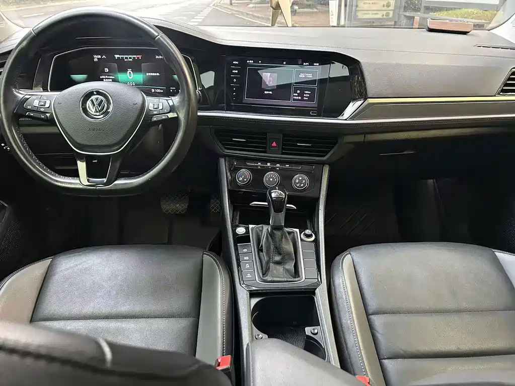 Volkswagen Sagitar — миниатюра 9