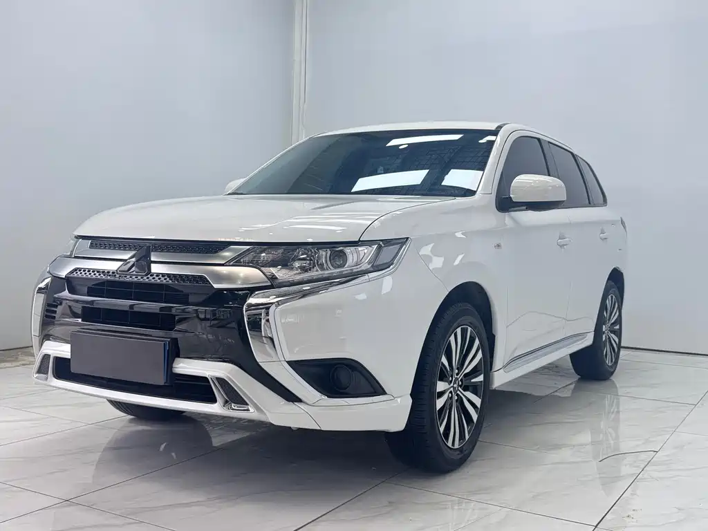 Mitsubishi Outlander 2022