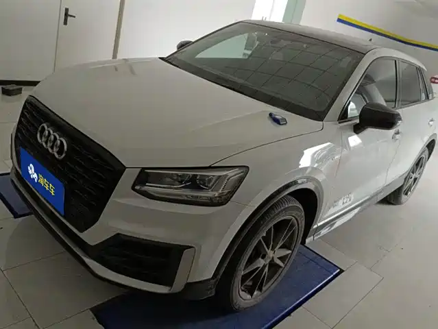 AUDI  Q2L 2019