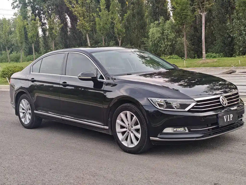Volkswagen Magotan 2017 280TSI DSG Lead