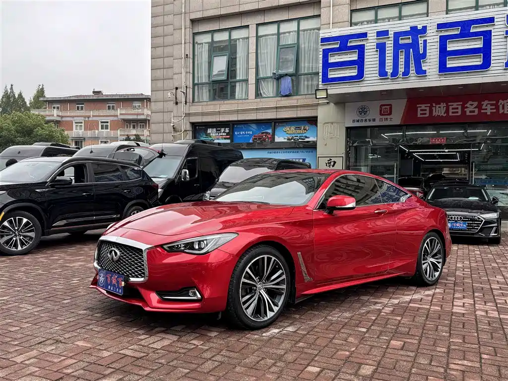 INFINITI Q60