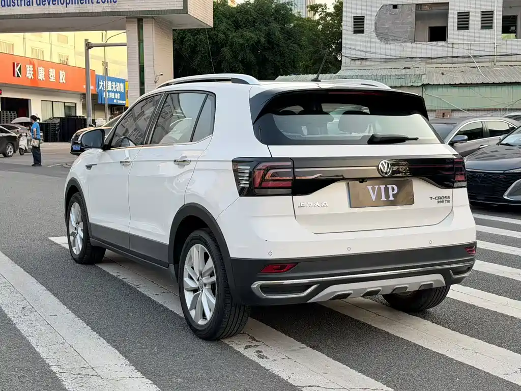 Volkswagen T-Cross — миниатюра 18