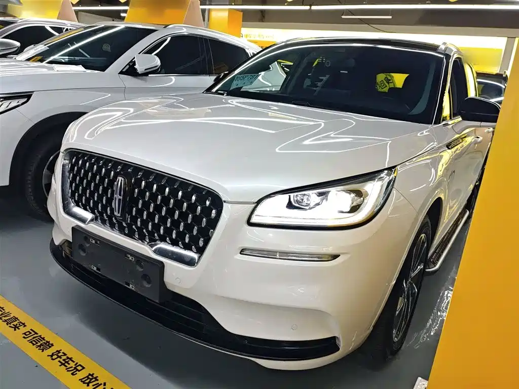 Lincoln Corsair Hybrid 2022