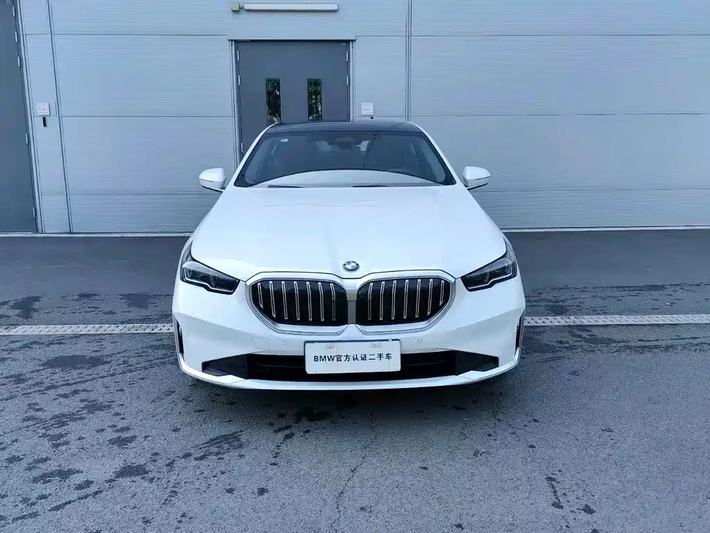 BMW 5 Series 5 2025 530Li Lead Luxury