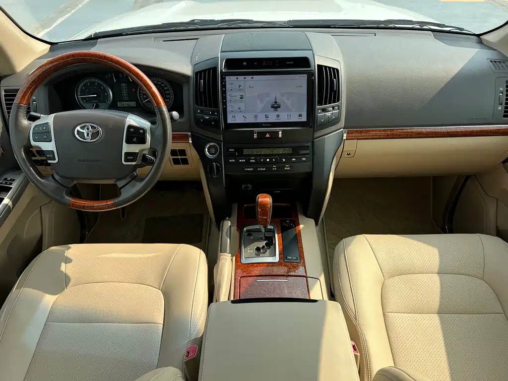 Toyota Land Cruiser 2015 4.6L V8