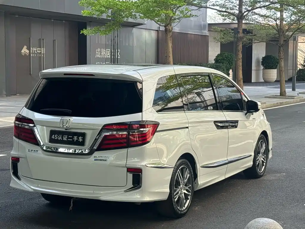 Honda Elysion 2019 2.0L Luxury