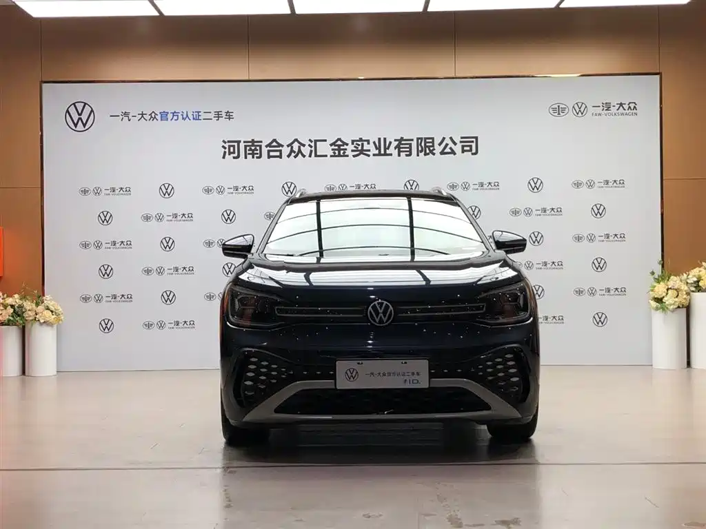 VOLKSWAGEN ID.6 CROZZ