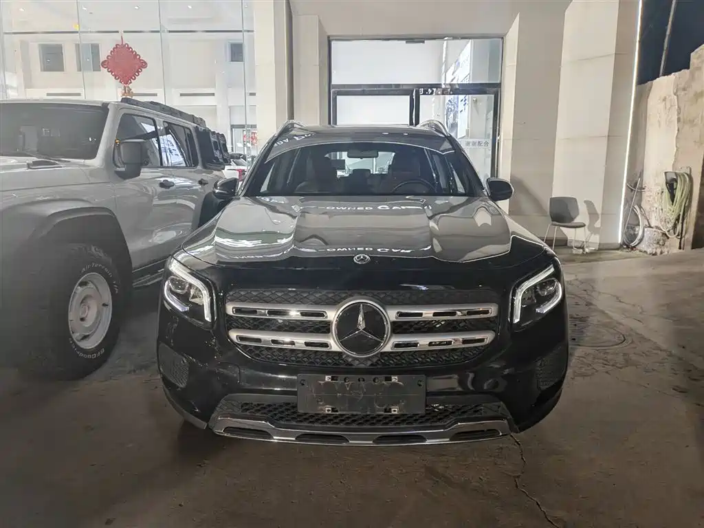 Mercedes-Benz GLB — миниатюра 2
