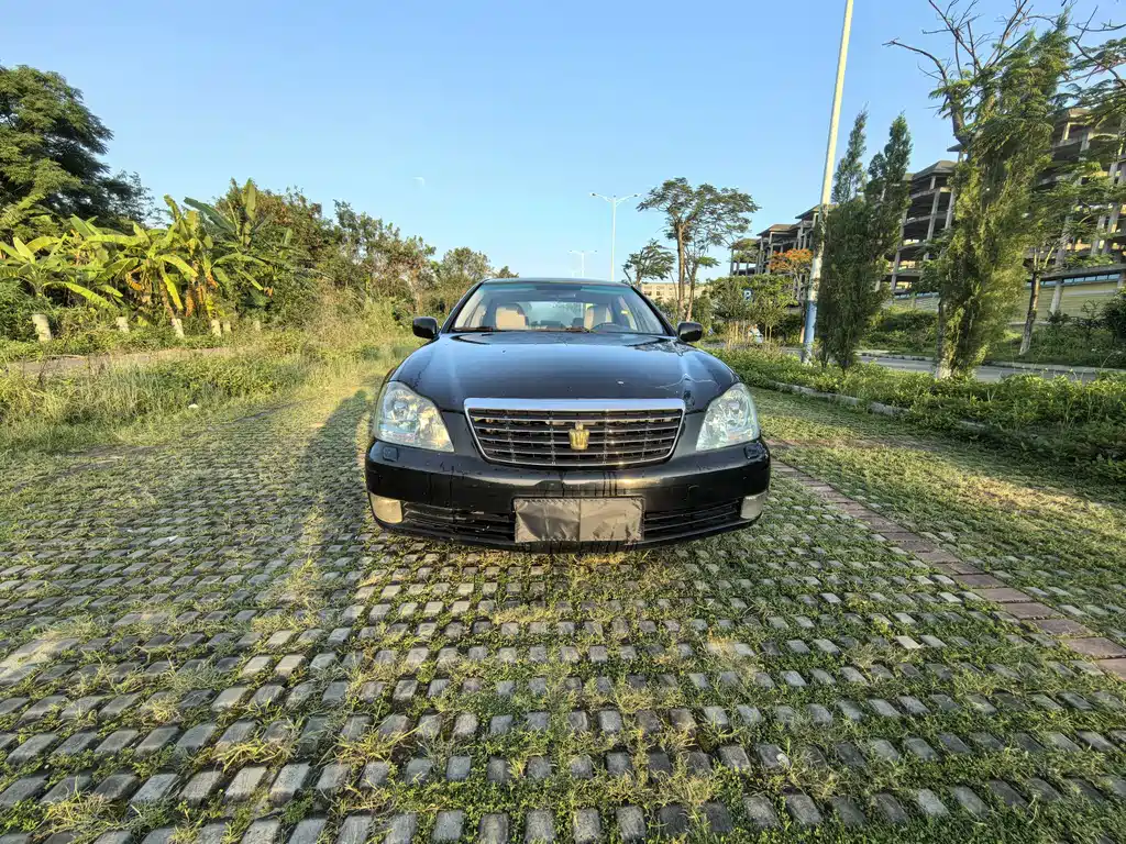 Toyota Crown 2005 3.0L Royal Saloon