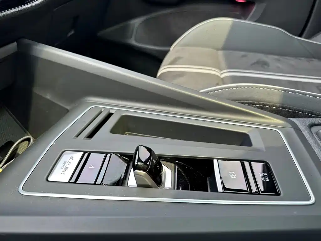 Volkswagen Golf — миниатюра 10
