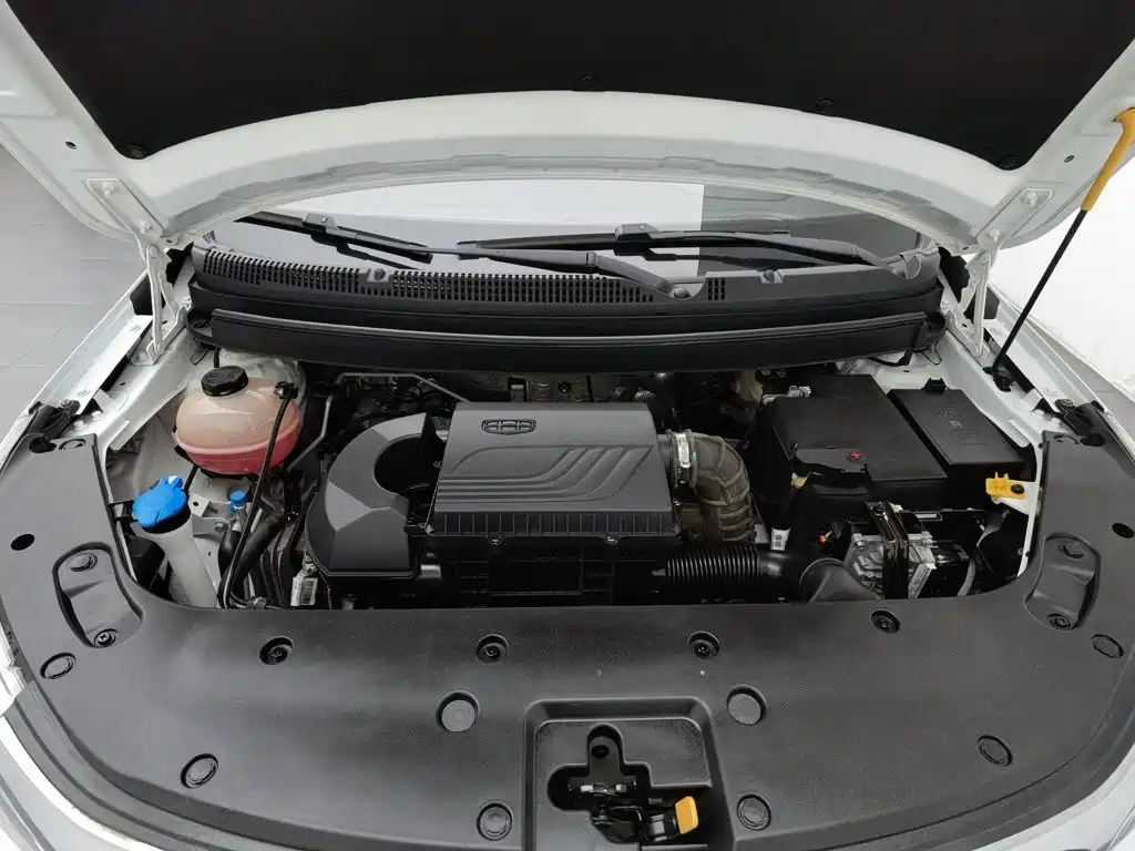 Geely Vision X3 — миниатюра 6