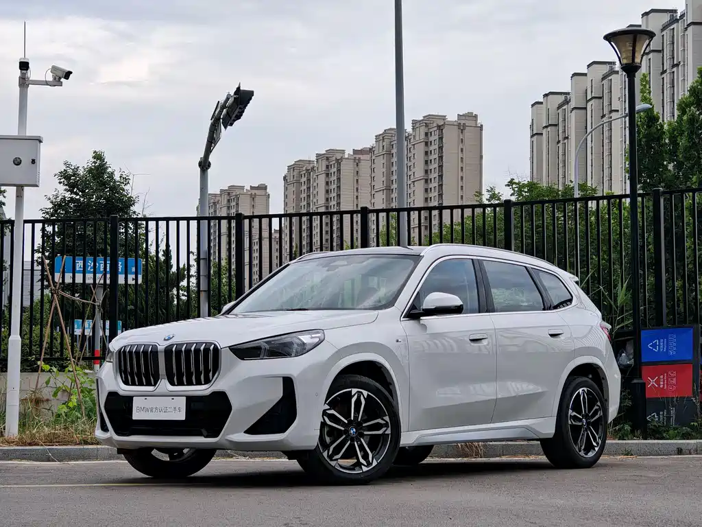Купить BMW X1