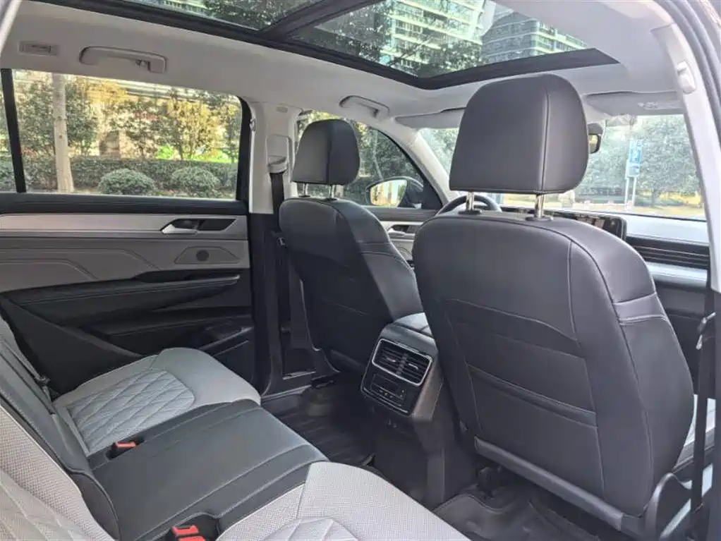 Volkswagen Tavendor 2026 380TSI R-Line