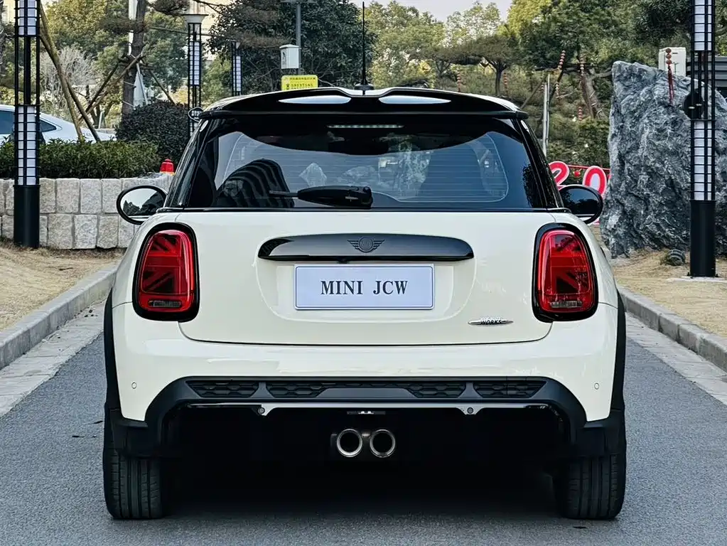 MINI JCW
