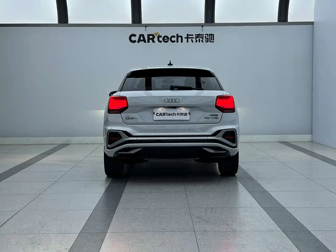 Audi Q2L
