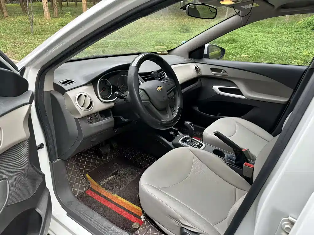 Chevrolet Sail — миниатюра 6