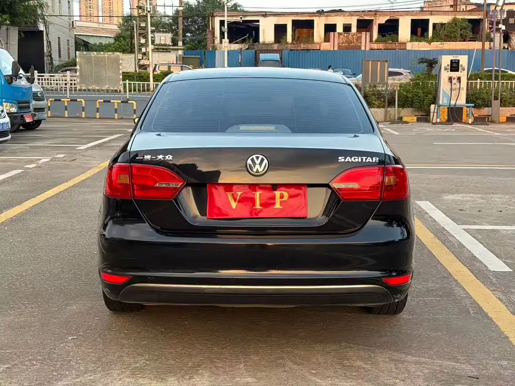 Volkswagen Sagitar — миниатюра 8