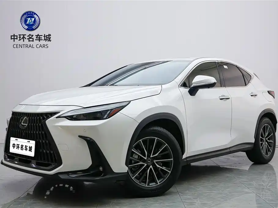 Купить Lexus NX