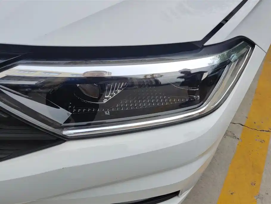 Volkswagen Sagitar 2021 200TSI DSG Comfort Smart Connect