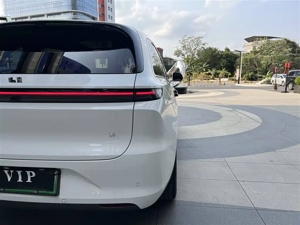 Li Auto IDEAL L6
