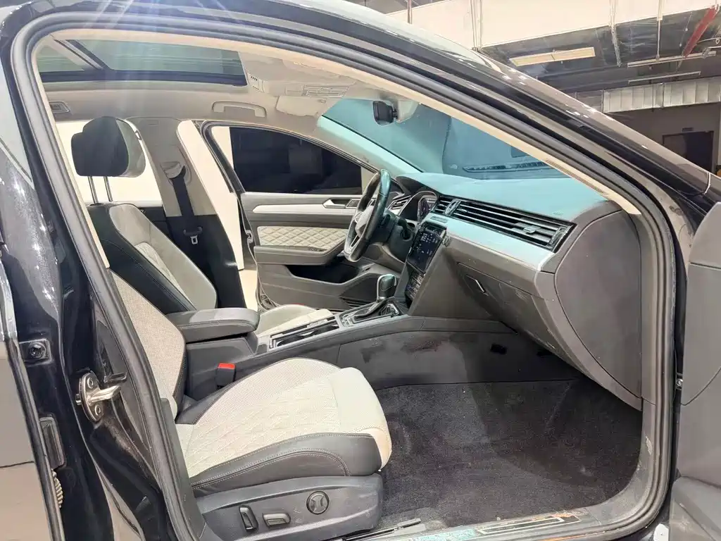 Volkswagen Magotan — миниатюра 6