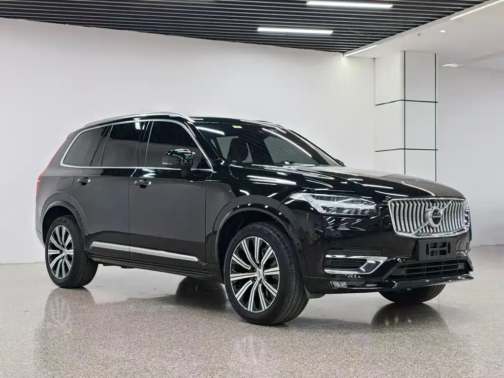 Volvo XC90 2021 B5 Luxury 7 мест