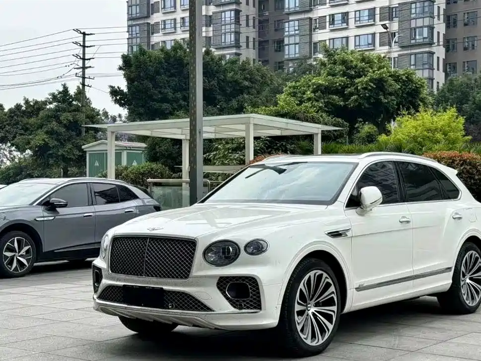 BENTLEY TIMYUE PLUG IN HYBRID