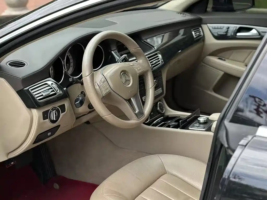 Mercedes-Benz CLS — миниатюра 4
