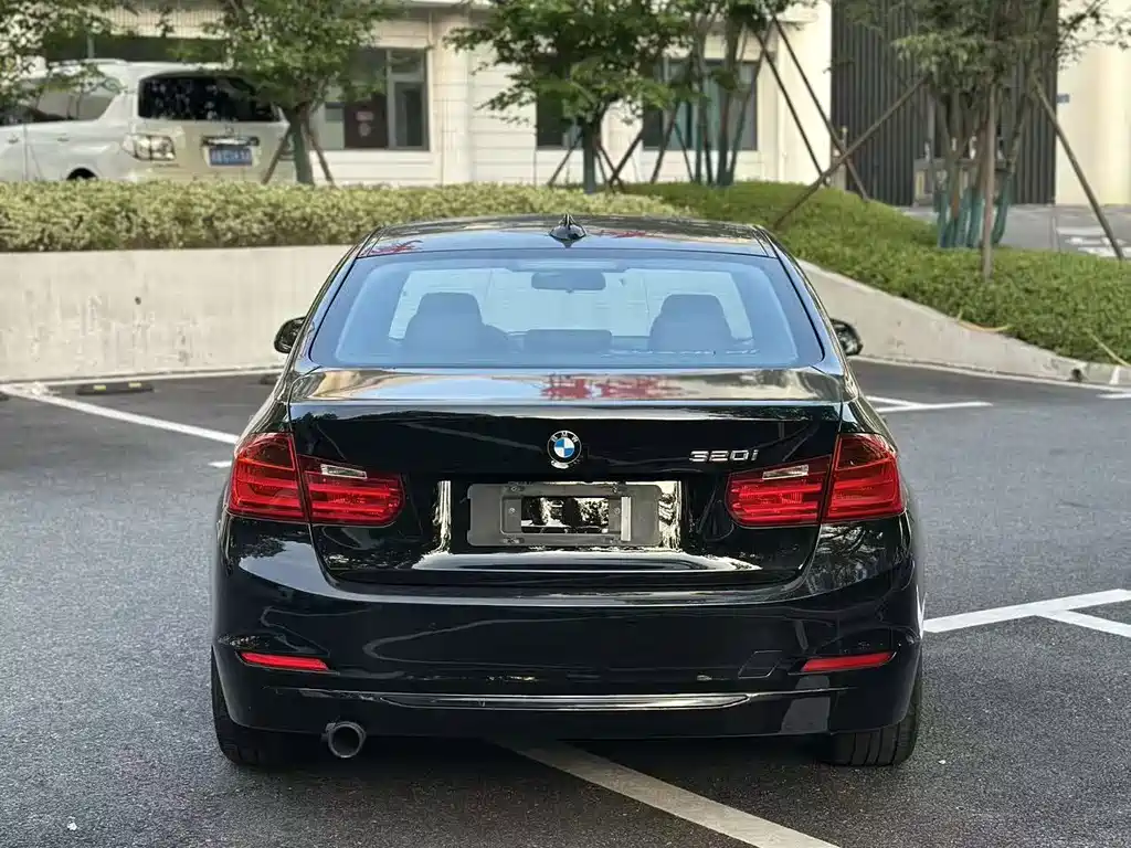 BMW 3 Series — миниатюра 5