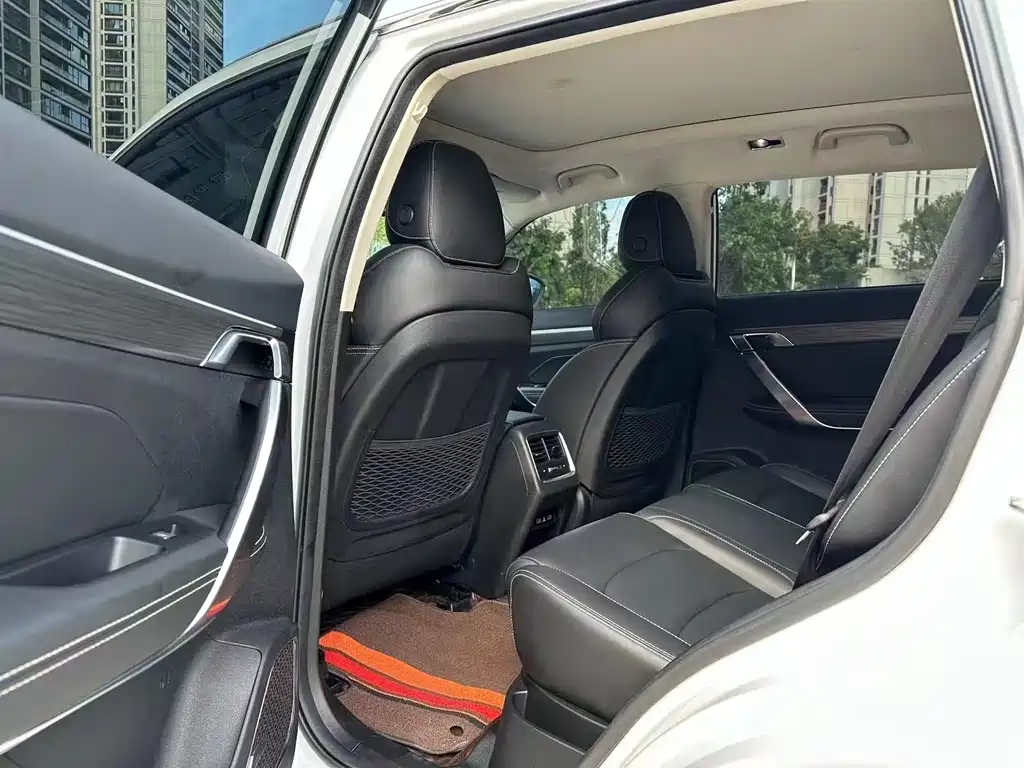 Geely Boyue — миниатюра 5