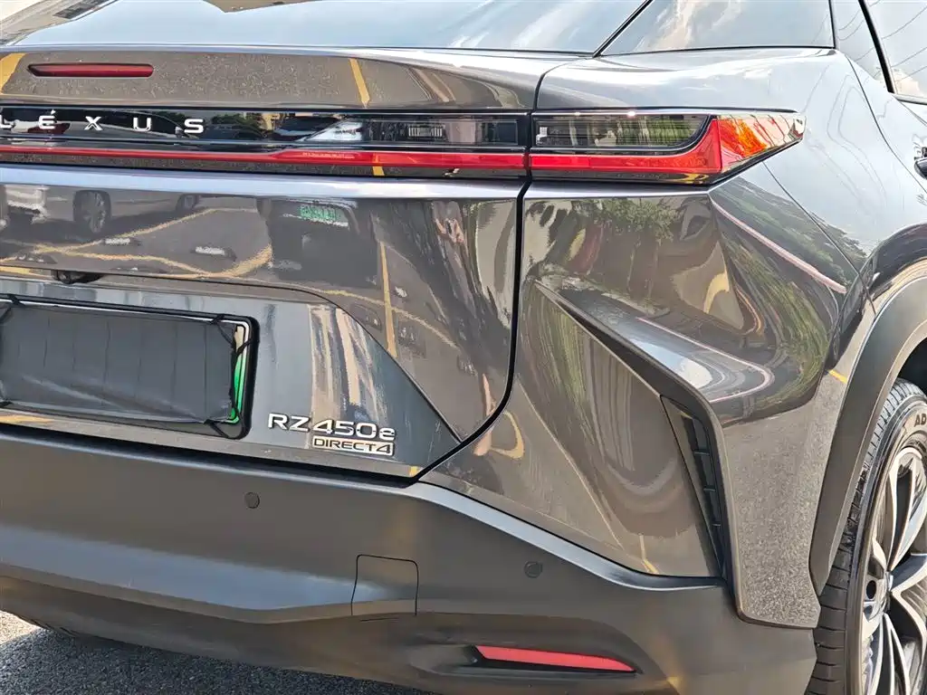 Lexus RZ 2023 450e
