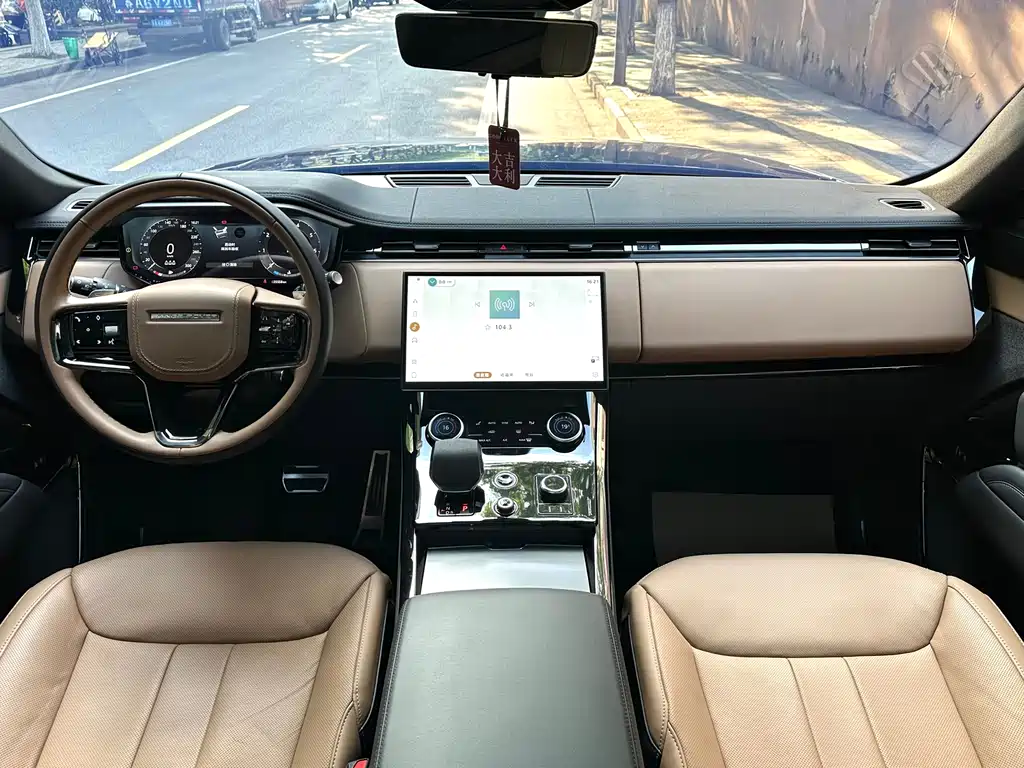 Land Rover Range Rover Sport 2023 400PS Dynamic SE