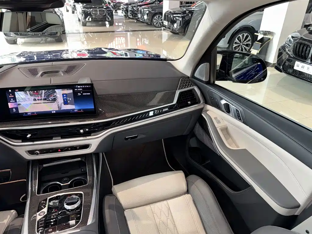 BMW X7 M60i 2023 xDrive M60i
