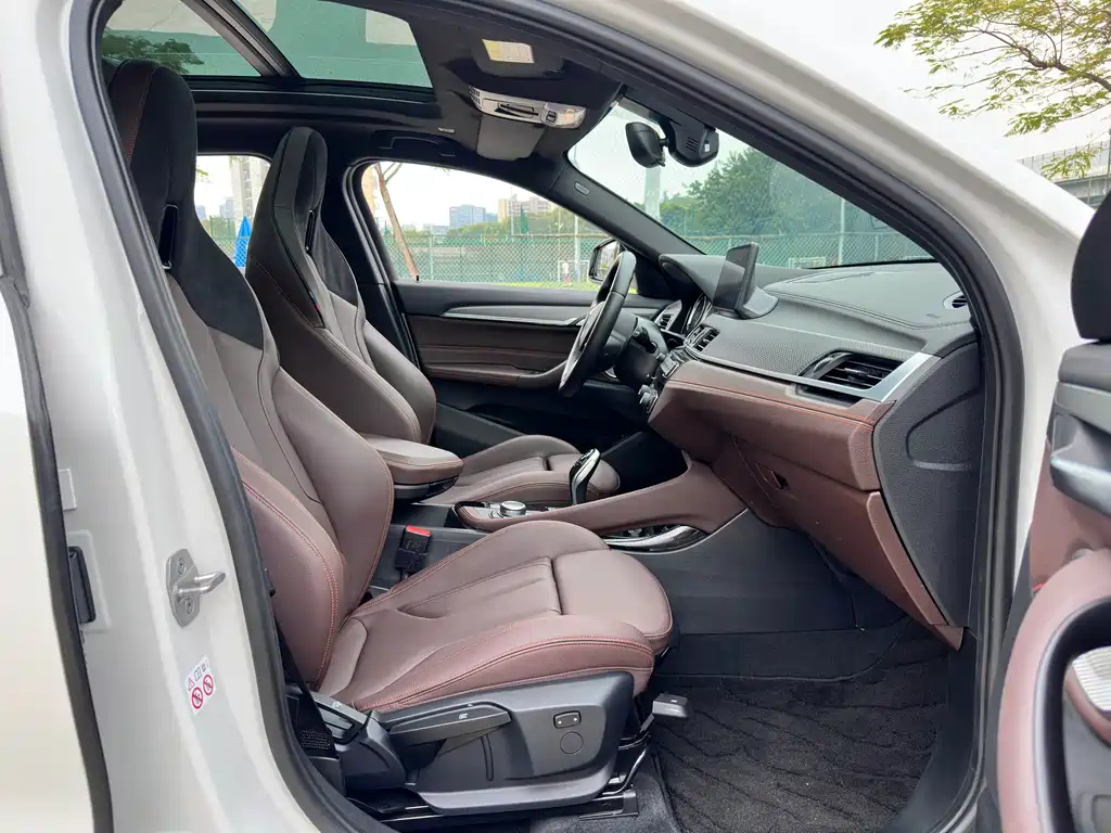 BMW X2 2021 sDrive25i