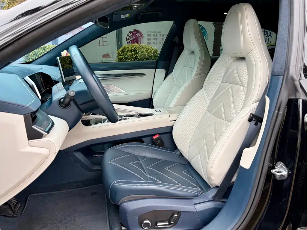 ZEEKR EXTREME KRYPTON 001