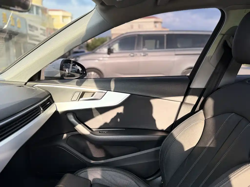 Audi A4L — миниатюра 12
