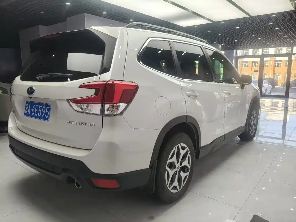 SUBARU FORESTER