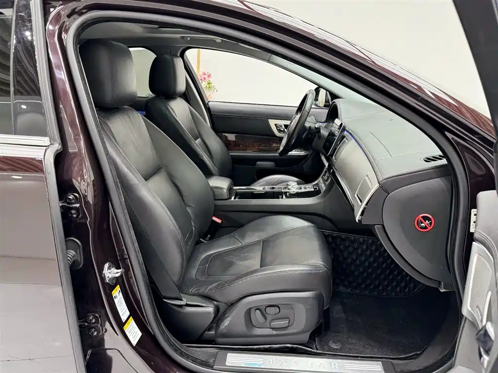 Jaguar XF 2013 XF 3.0 SC