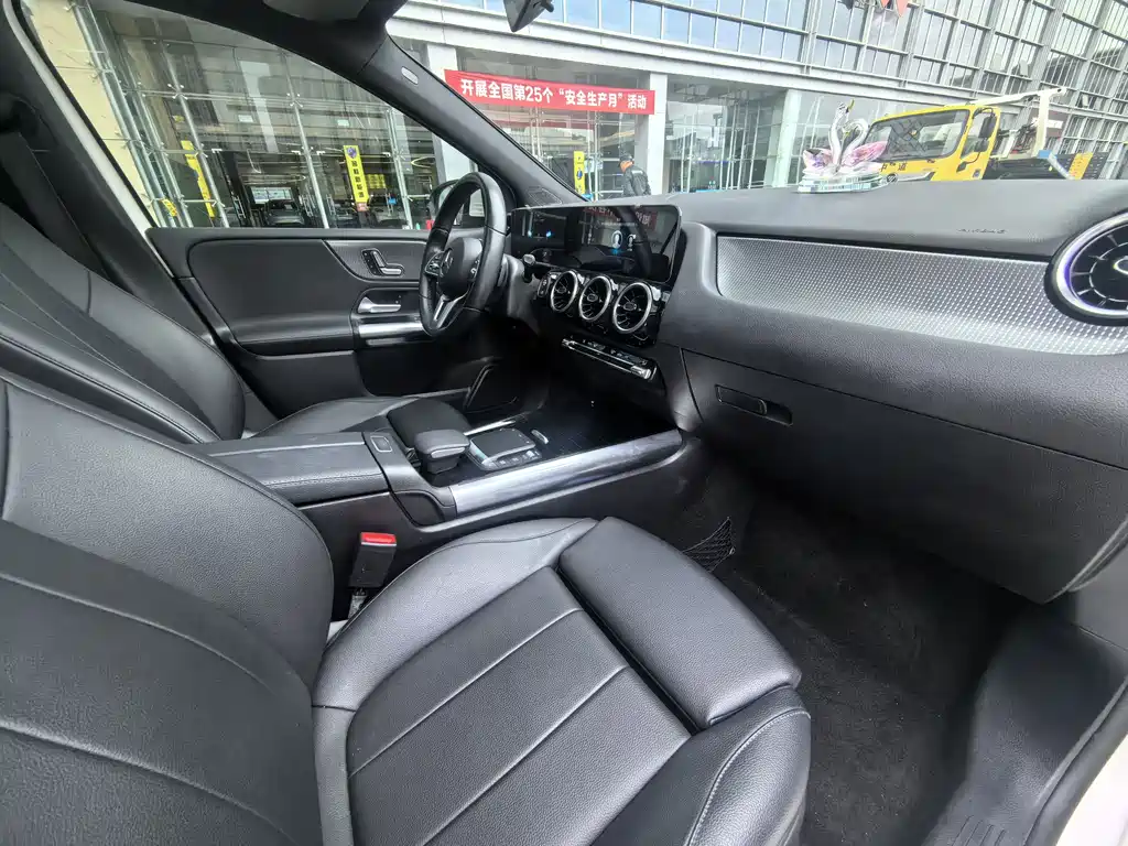 Mercedes-Benz B-Class B 2020 B 200 Fashion