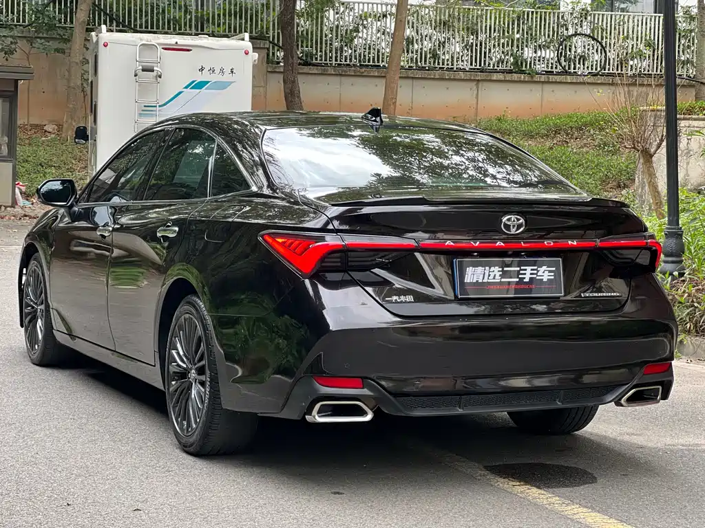 TOYOTA ASIAN DRAGON