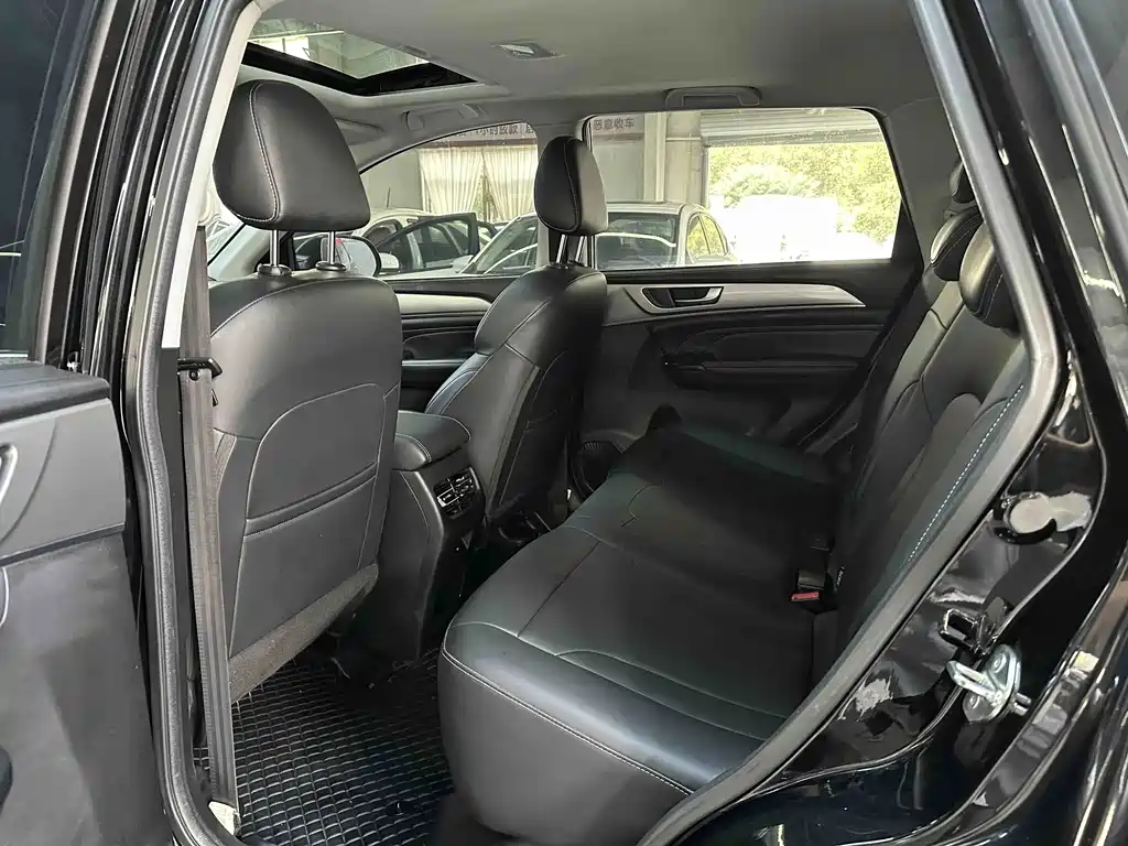 Haval M6 — миниатюра 9