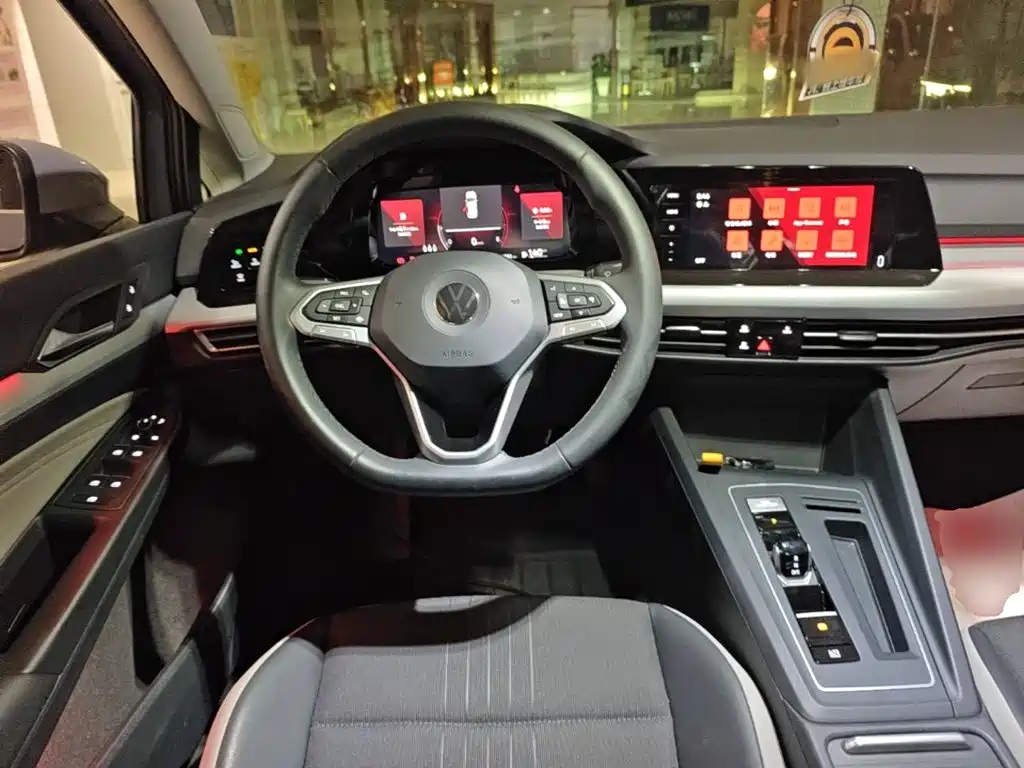 Volkswagen Golf — миниатюра 11