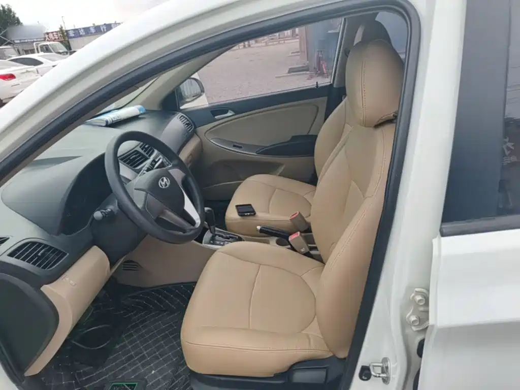 Hyundai Verna — миниатюра 15