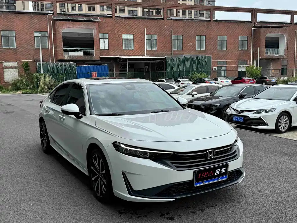 Honda Integra 2025 240TURBO CVT