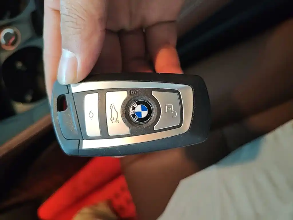 BMW 5 Series — миниатюра 17