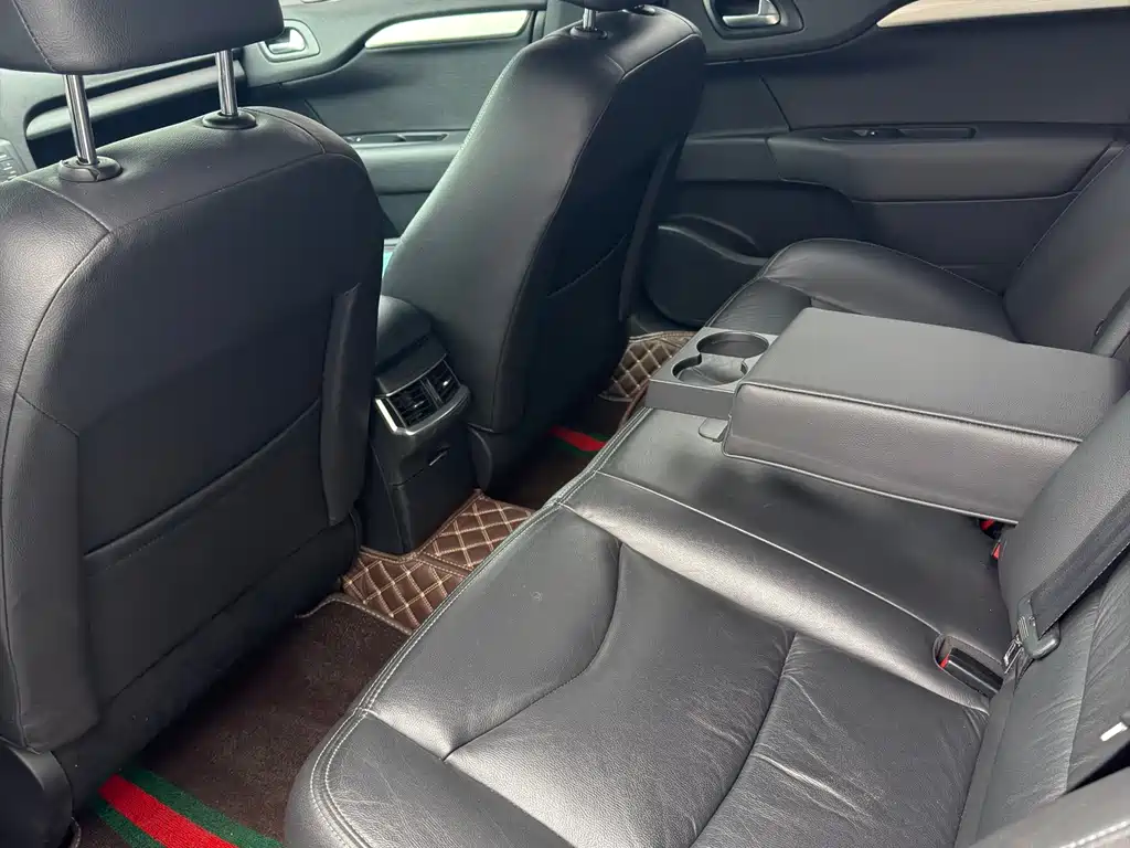 Citroen C4L — миниатюра 4
